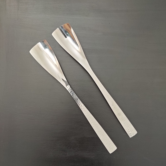 Hammered Polished Stainless Steel Salad Serving Tongs - Picture 4 of 6